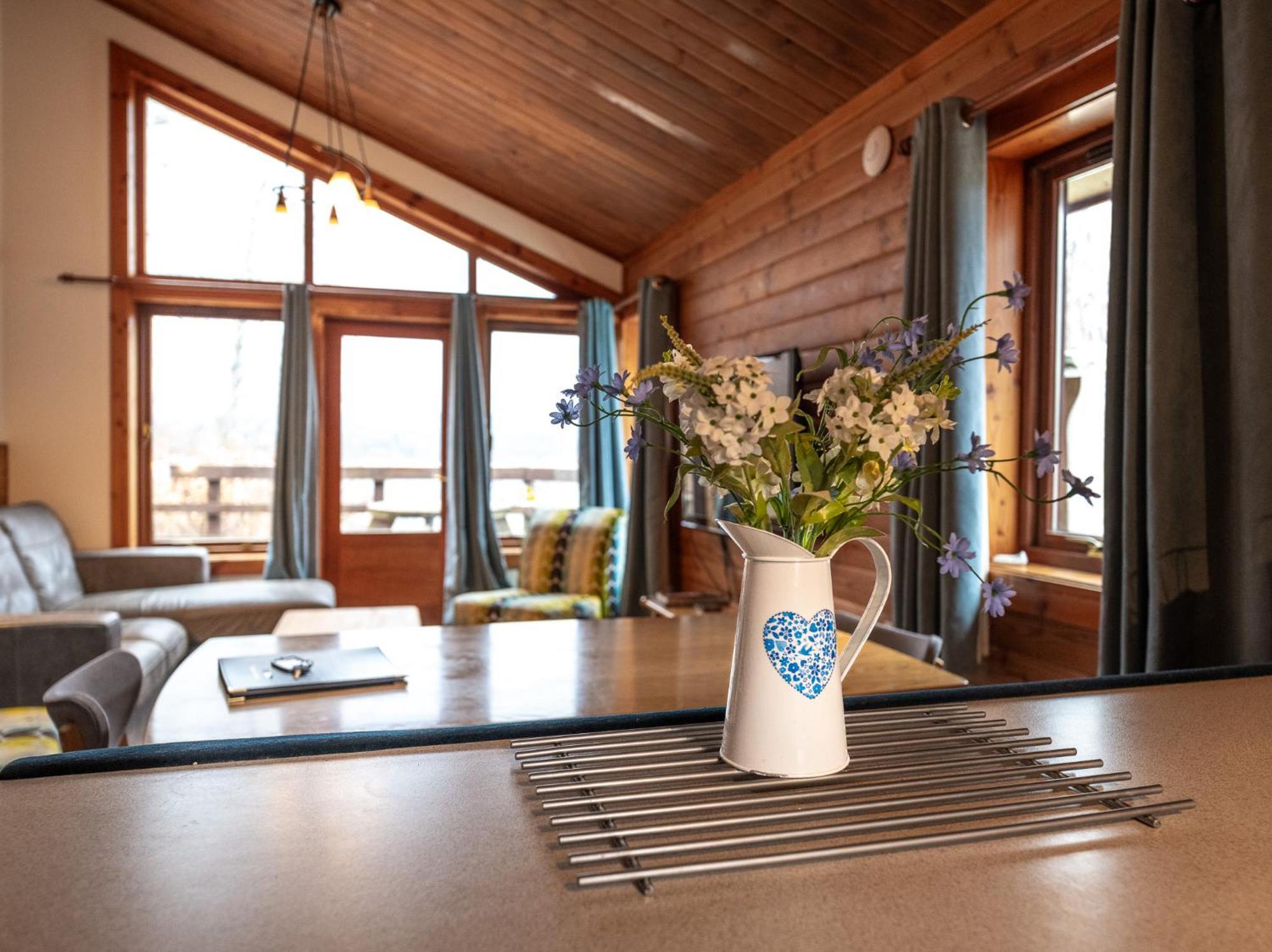 Loch Insh Chalets Ltd كينغكرايغ المظهر الخارجي الصورة