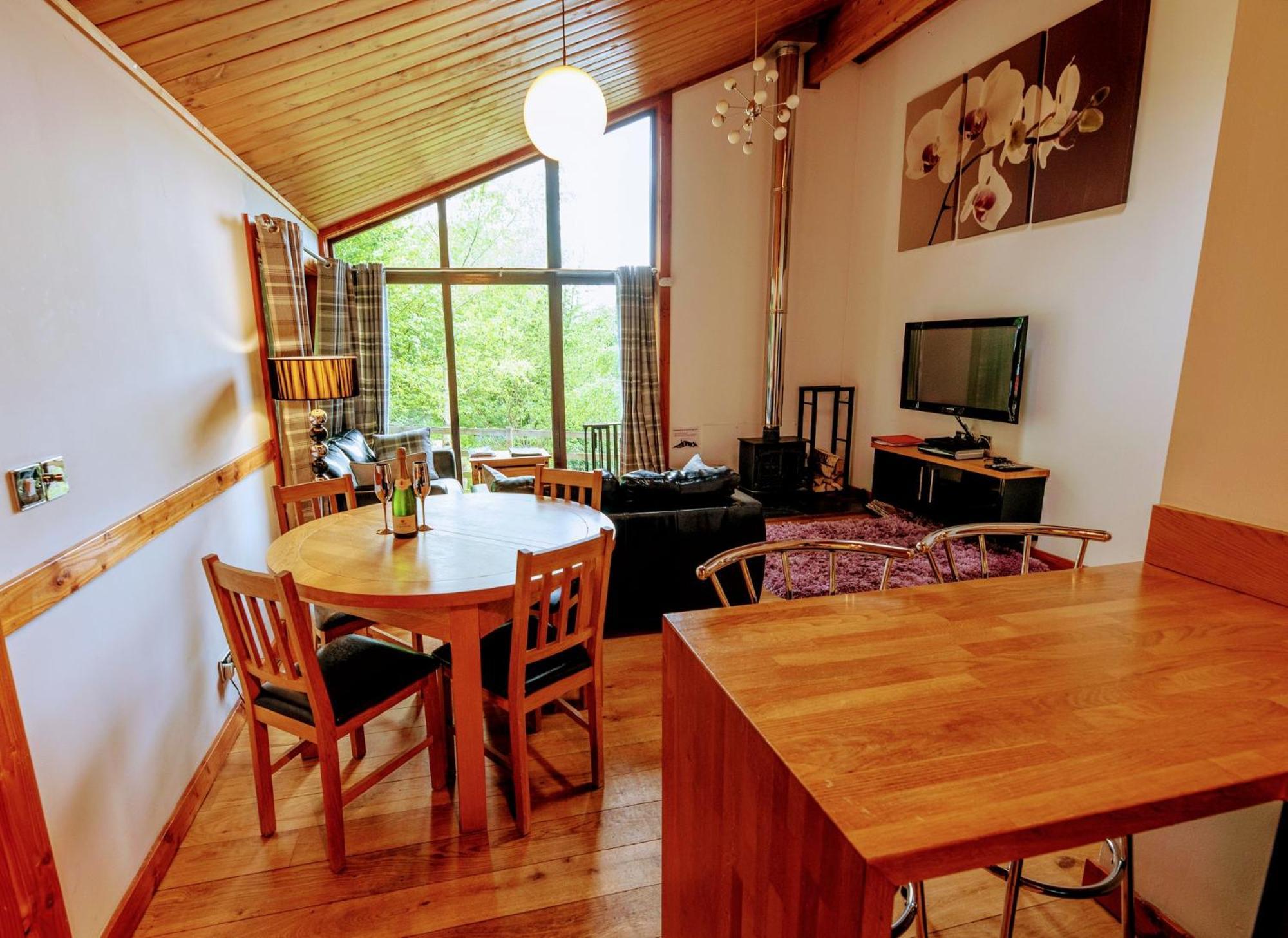 Loch Insh Chalets Ltd كينغكرايغ المظهر الخارجي الصورة
