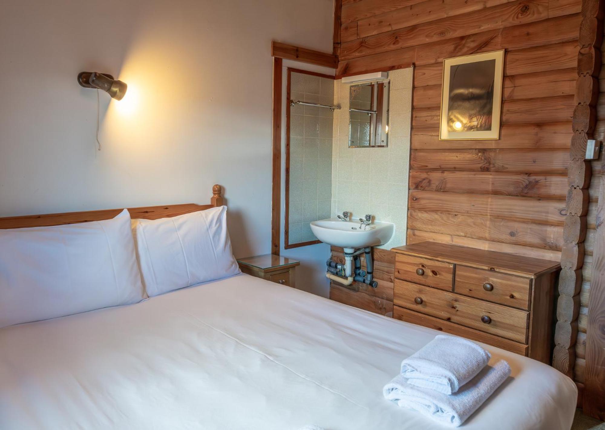 Loch Insh Chalets Ltd كينغكرايغ الغرفة الصورة
